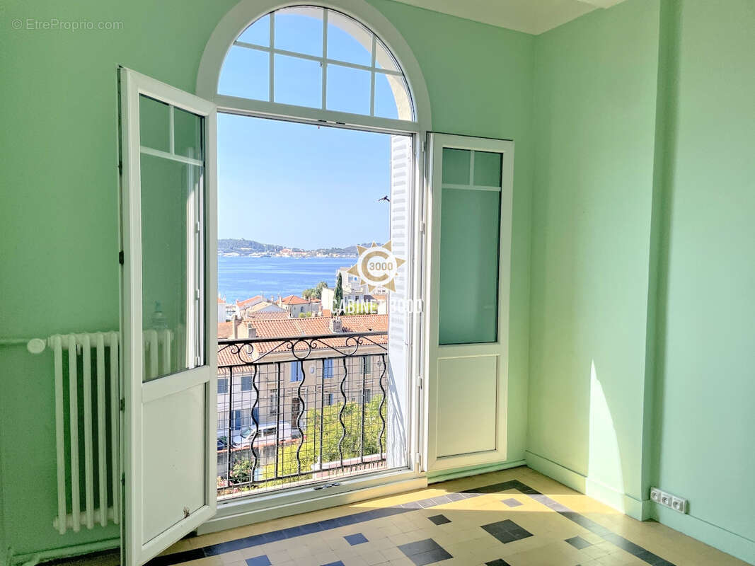 M2320 - TOULON - Le Mourillon - Appartement T3 - Vue mer - photo 3