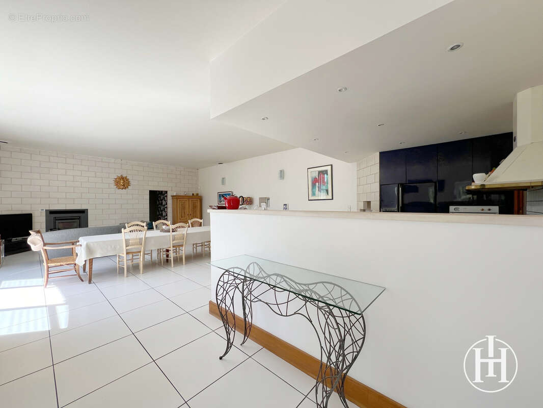 Maison à CHARENTON-DU-CHER