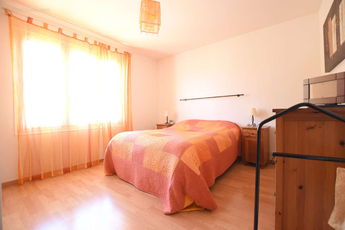 Maison à LES ESSARTS-LE-ROI