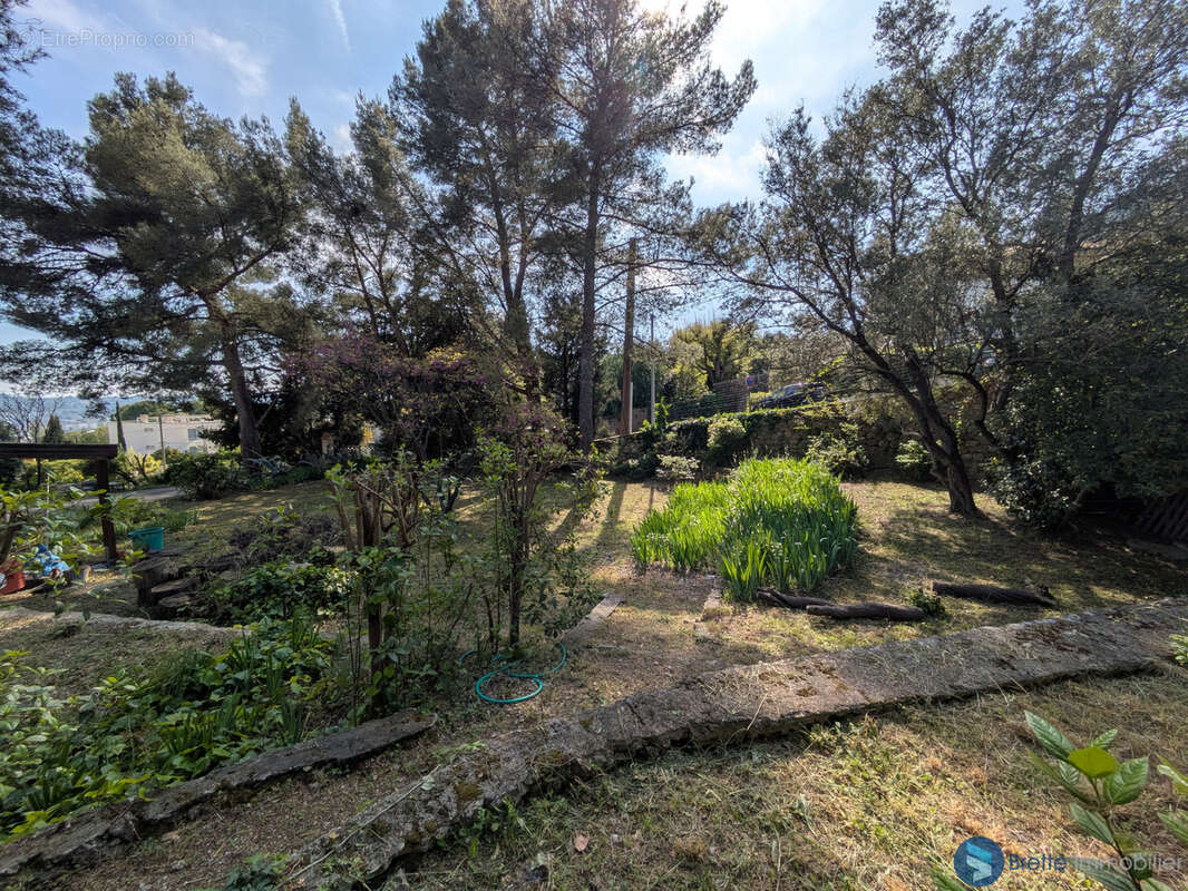 Terrain à TOULON