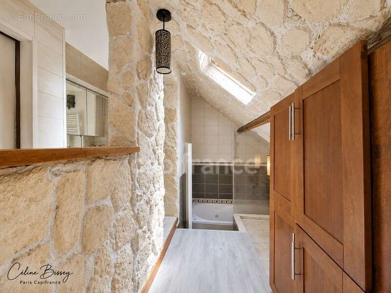 Maison de ville 228M2, 4 chambres, cour et terrasse - photo 13