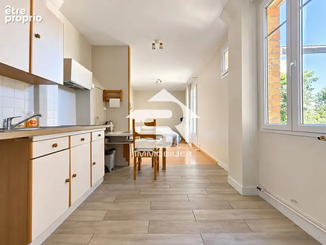 Appartement à FONTENAY-SOUS-BOIS