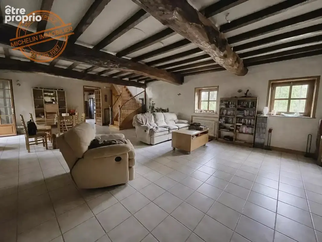 Maison 5 chambres - terrain avec piscine - photo 7