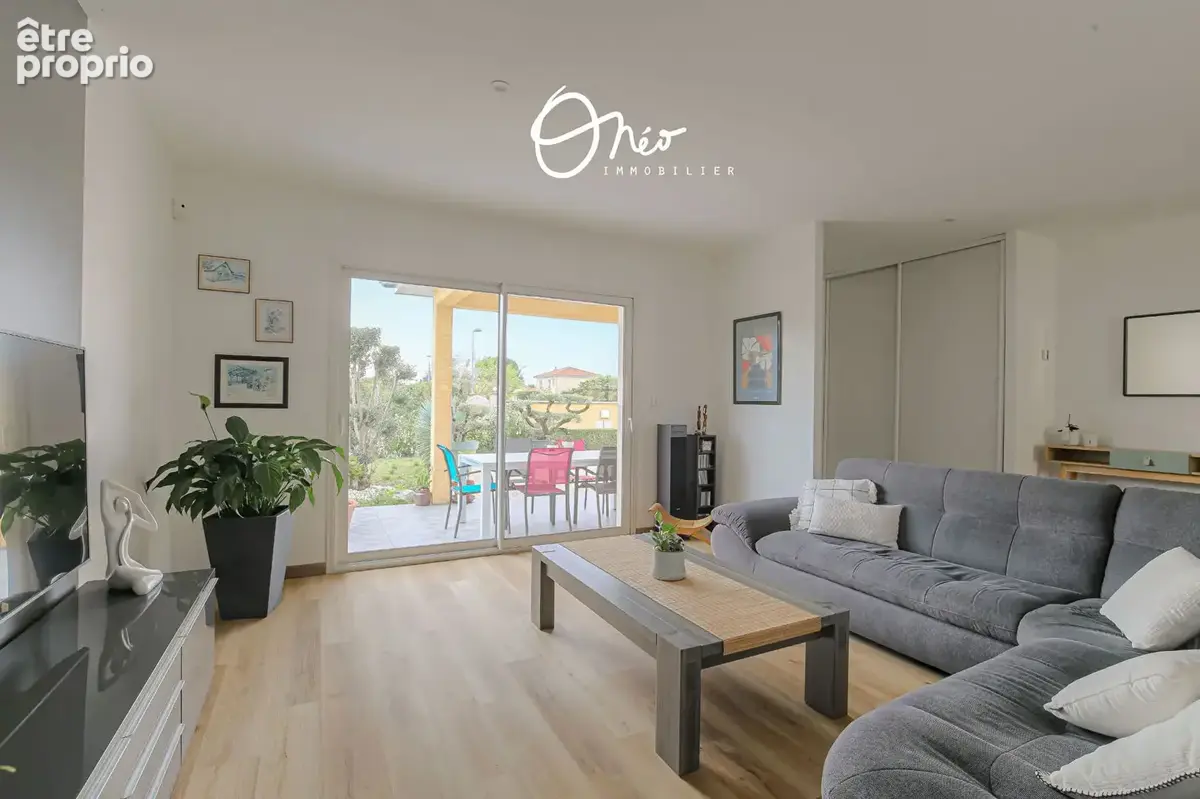 Mions - Maison de plain-pied de 118 m2 sur son terrain de 800 m2 - photo 9