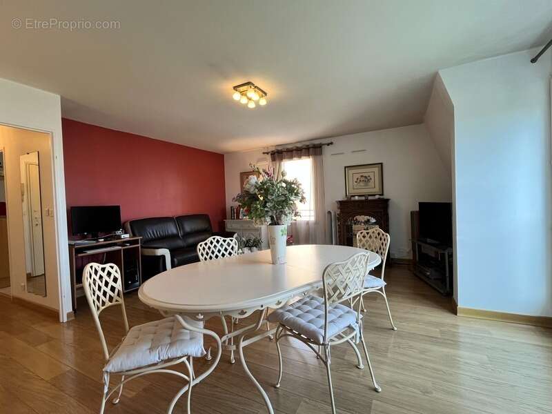 Appartement à SAVIGNY-SUR-ORGE