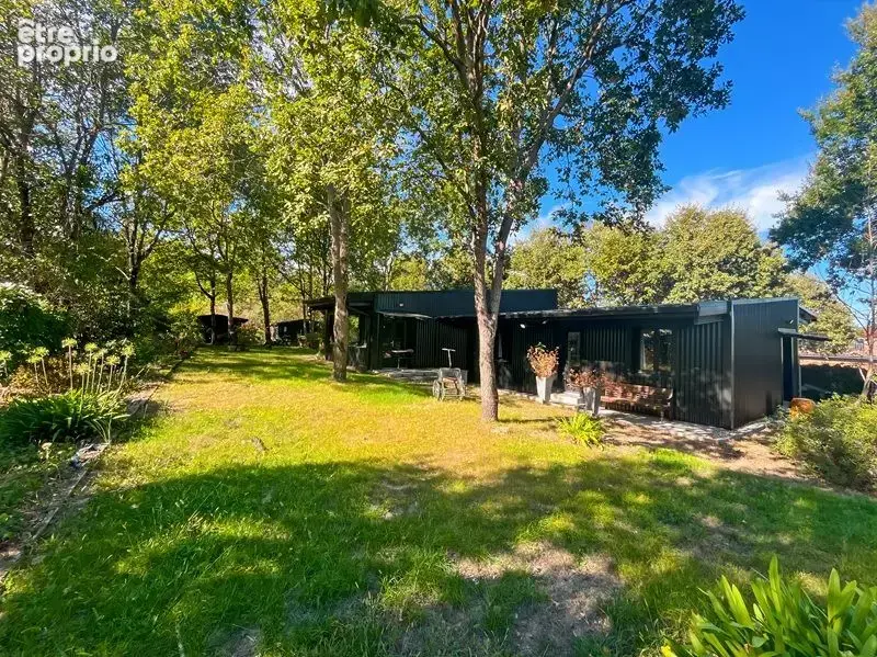 Maison atypique de 100 m² habitable de plain pied sur un terrain clos arboré - photo 5