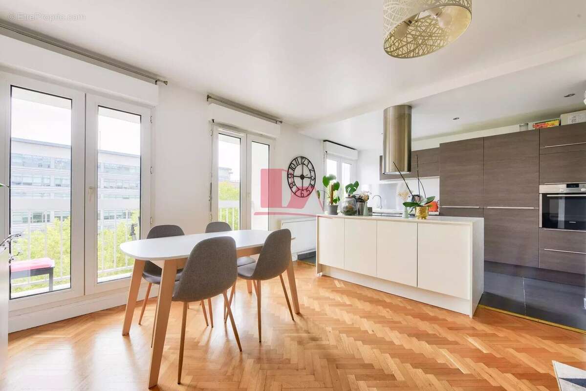 Appartement à ISSY-LES-MOULINEAUX