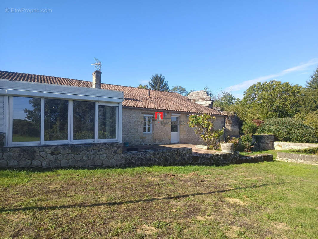 Maison à TAURIAC