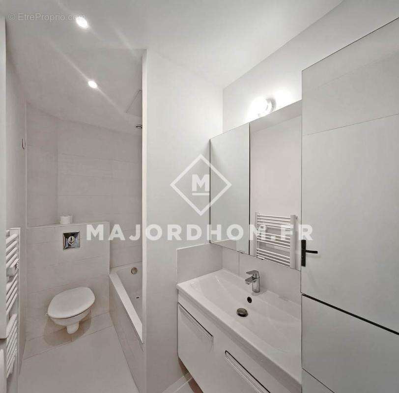 Appartement à MARSEILLE-6E