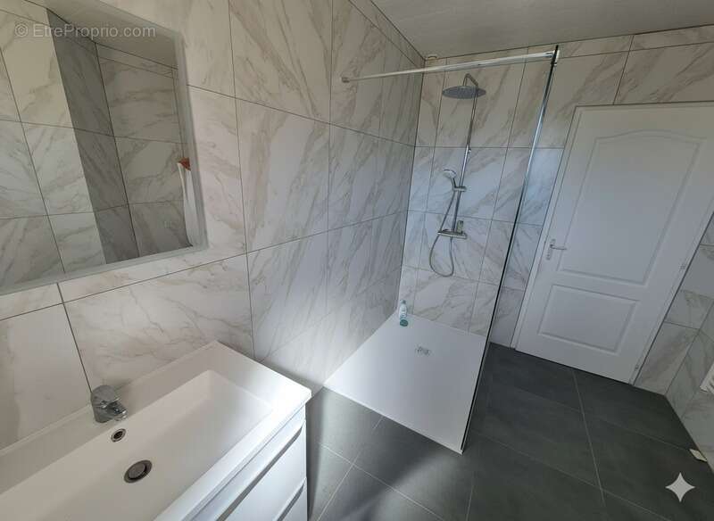 Maison à SAINT-COUTANT-LE-GRAND