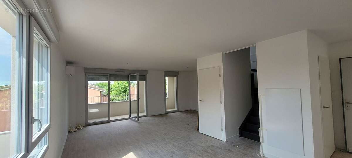 Appartement T4 + Loggia - Quartier Borderouge - photo 2