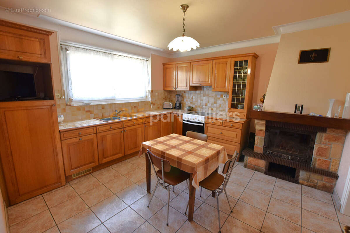 Le folgoet - 4 chambres - 130m² - photo 3