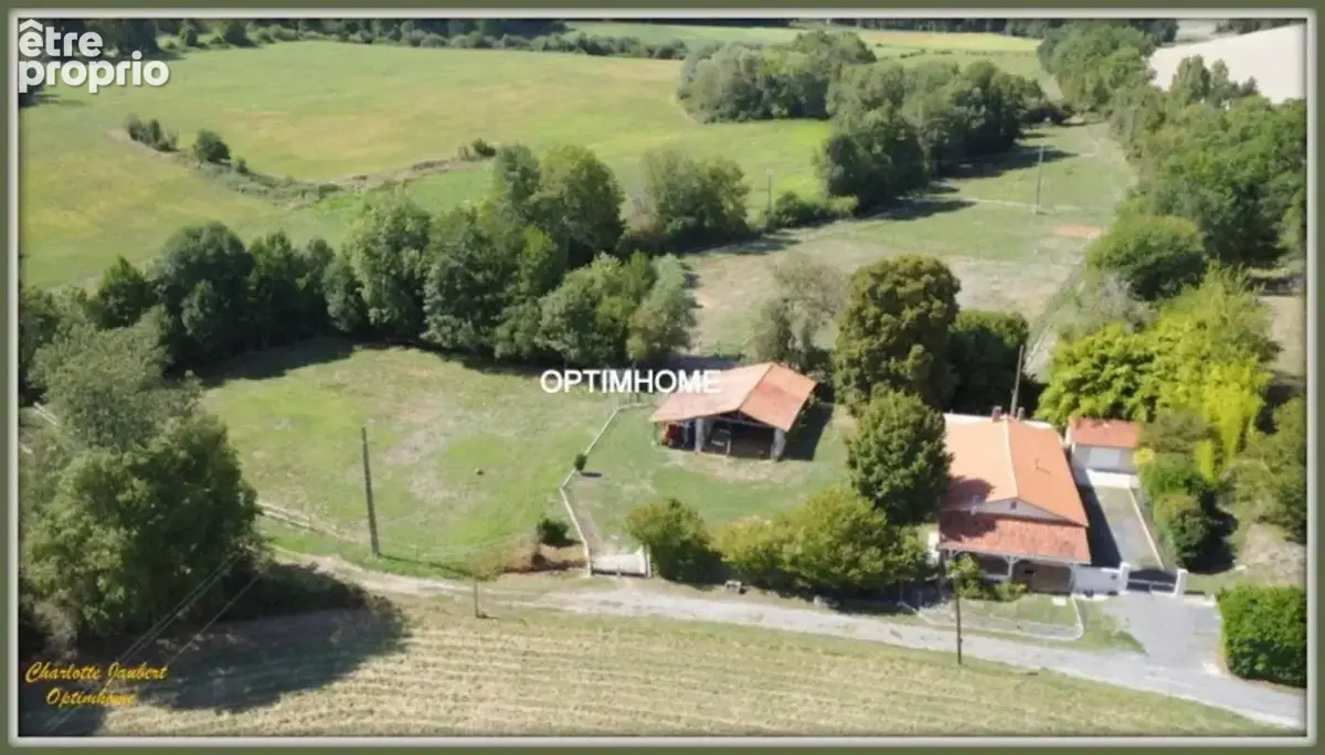 Ancien moulin rénové – 3,7 hectares au calme avec dépendances équestres - photo 6