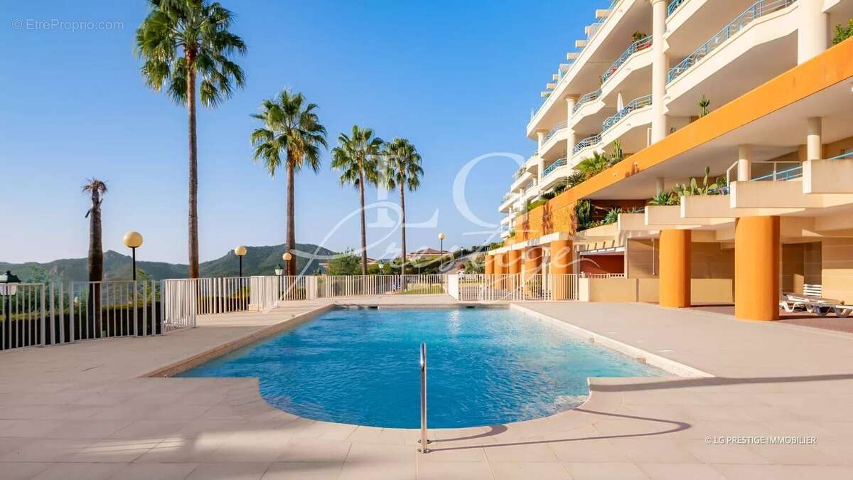 Appartement à MANDELIEU-LA-NAPOULE