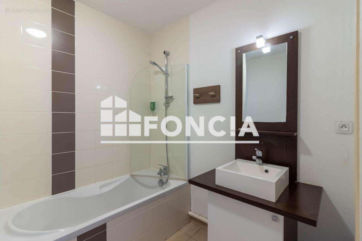 Appartement à LES EYZIES-DE-TAYAC-SIREUIL