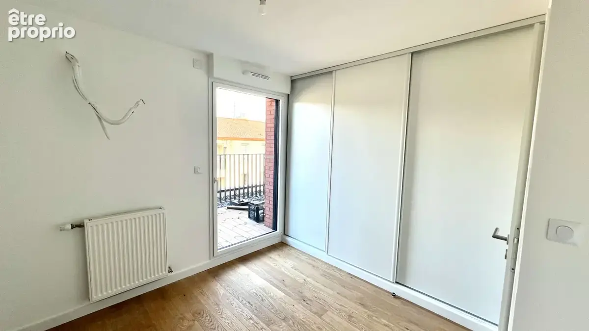 Appartement T5 - 109m2 - Quartier Saint-Michel - photo 6
