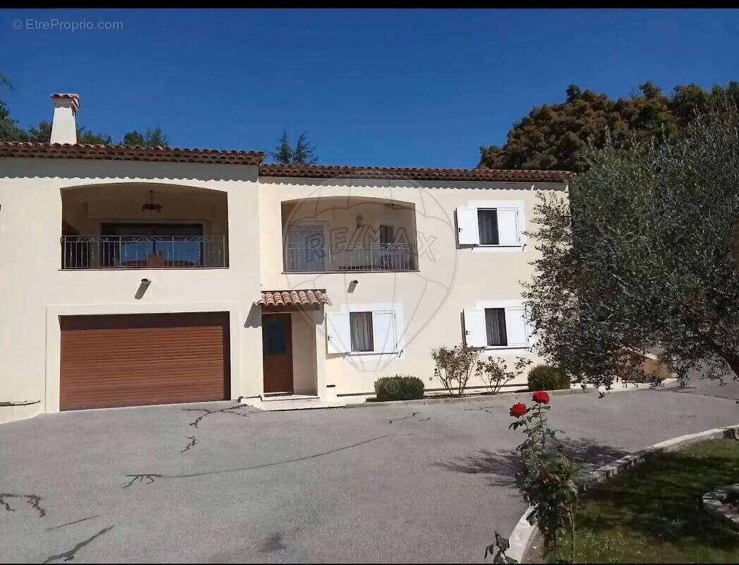 Maison à COURSEGOULES