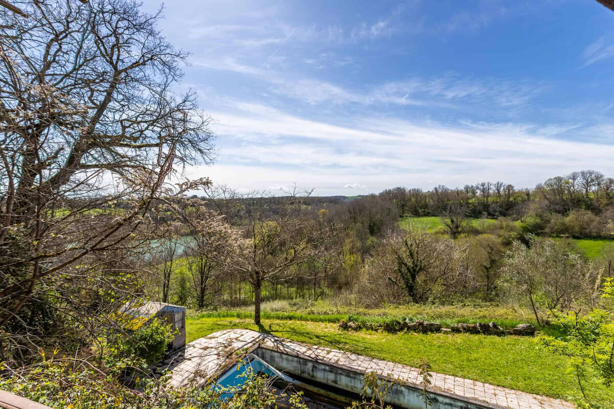 Country house with annexe, pool and land - photo 8