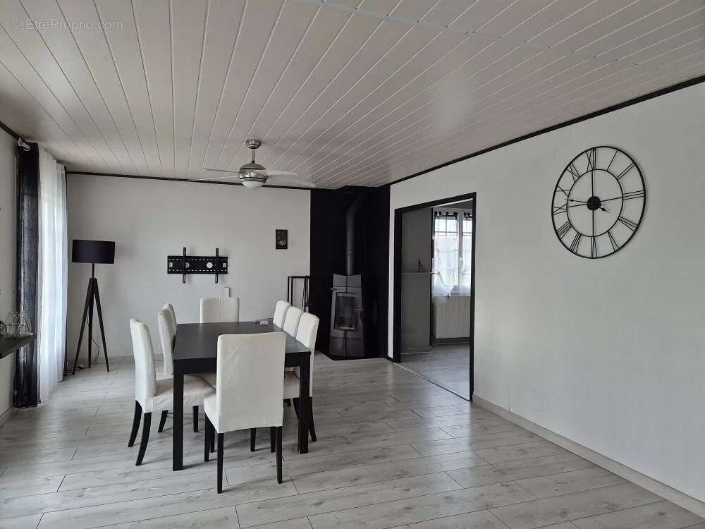 Maison à BEAUNE-LA-ROLANDE