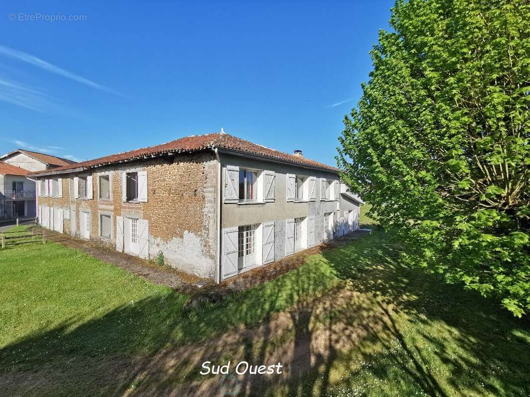 Maison à CHASSENON