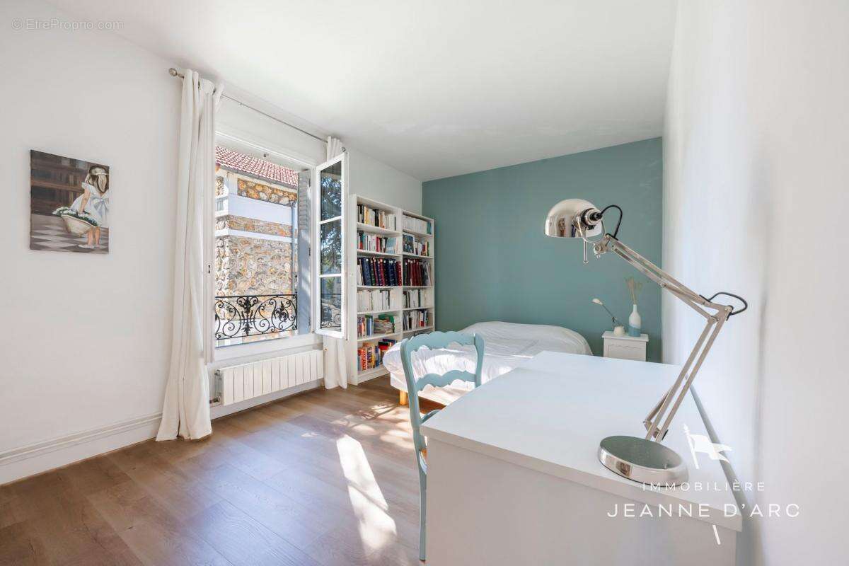 Maison à LE CHESNAY