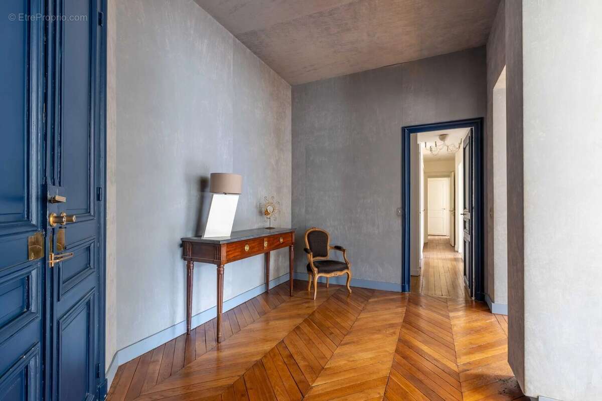 Appartement à PARIS-12E