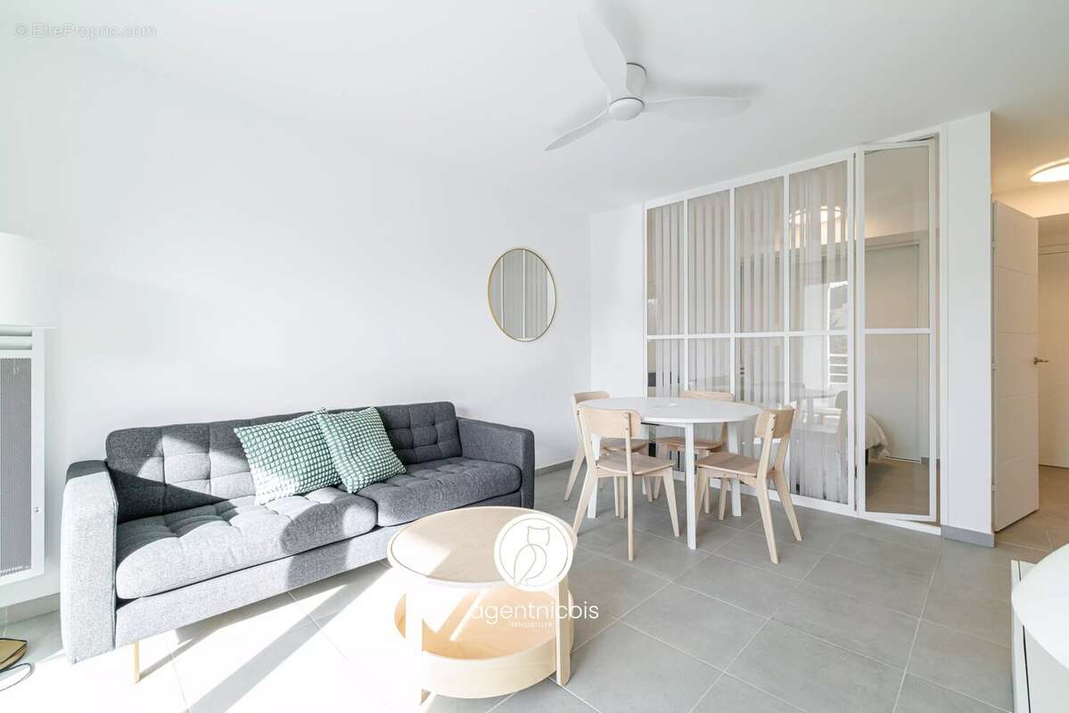 Appartement à CAGNES-SUR-MER
