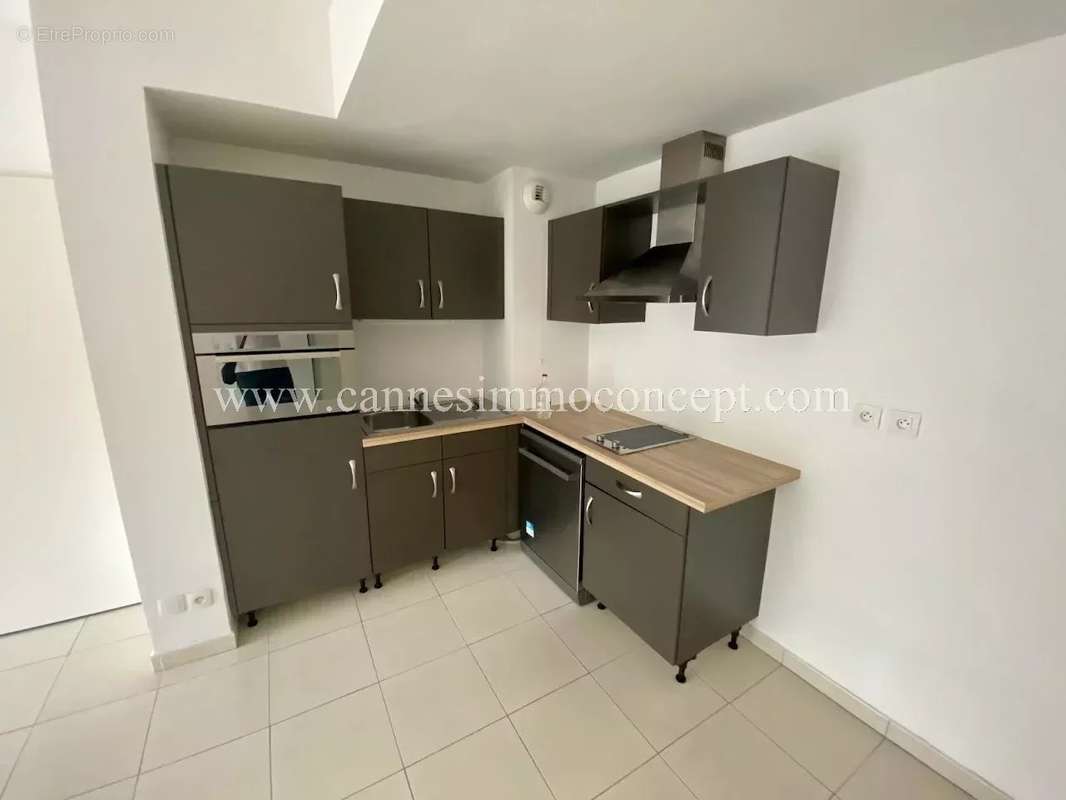 Appartement à MANDELIEU-LA-NAPOULE