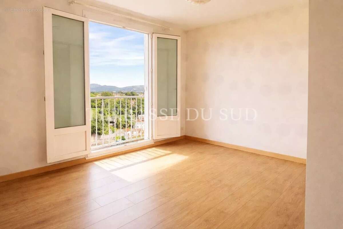 Appartement à MARSEILLE-13E