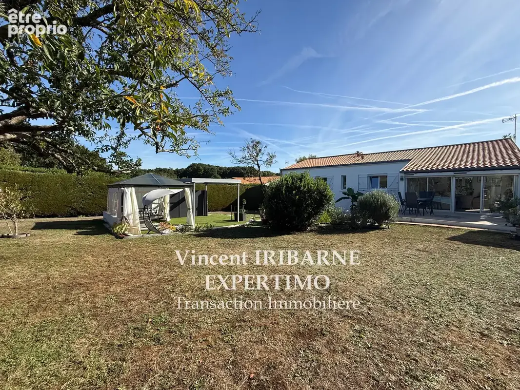 Maison 4 Chambres, Double Garage et Jardin - photo 2