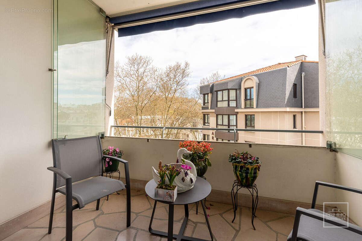 Appartement à LYON-6E