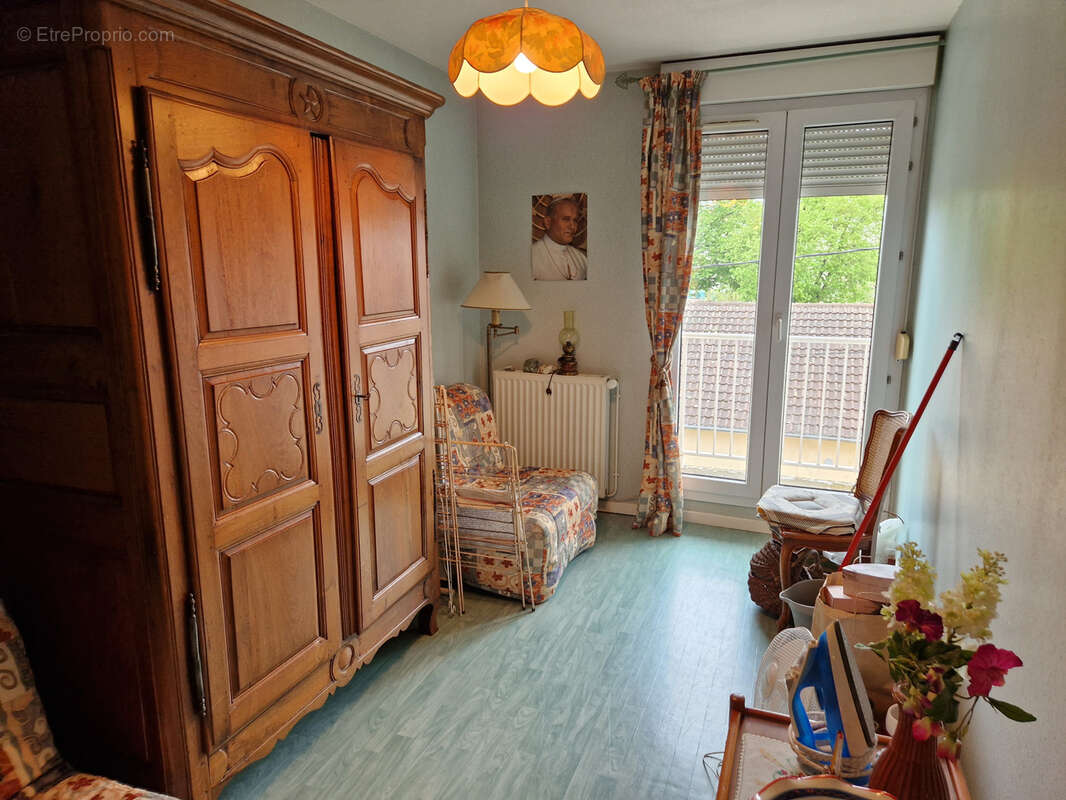 Appartement T4 avec grand balcon - photo 5
