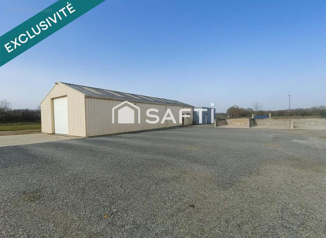 Photo 2 - Commerce à JANS