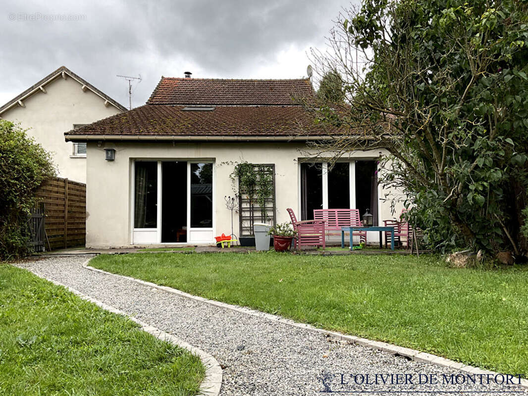 Maison à MONTFORT-L&#039;AMAURY