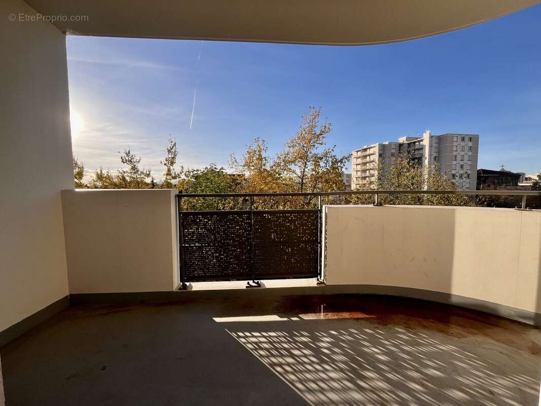 Appartement à VENISSIEUX