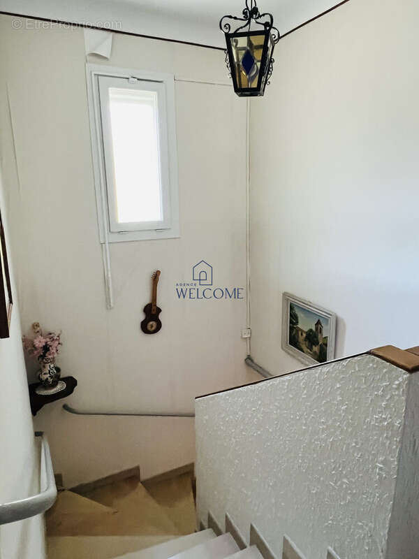 Maison à BAGNOLS-SUR-CEZE