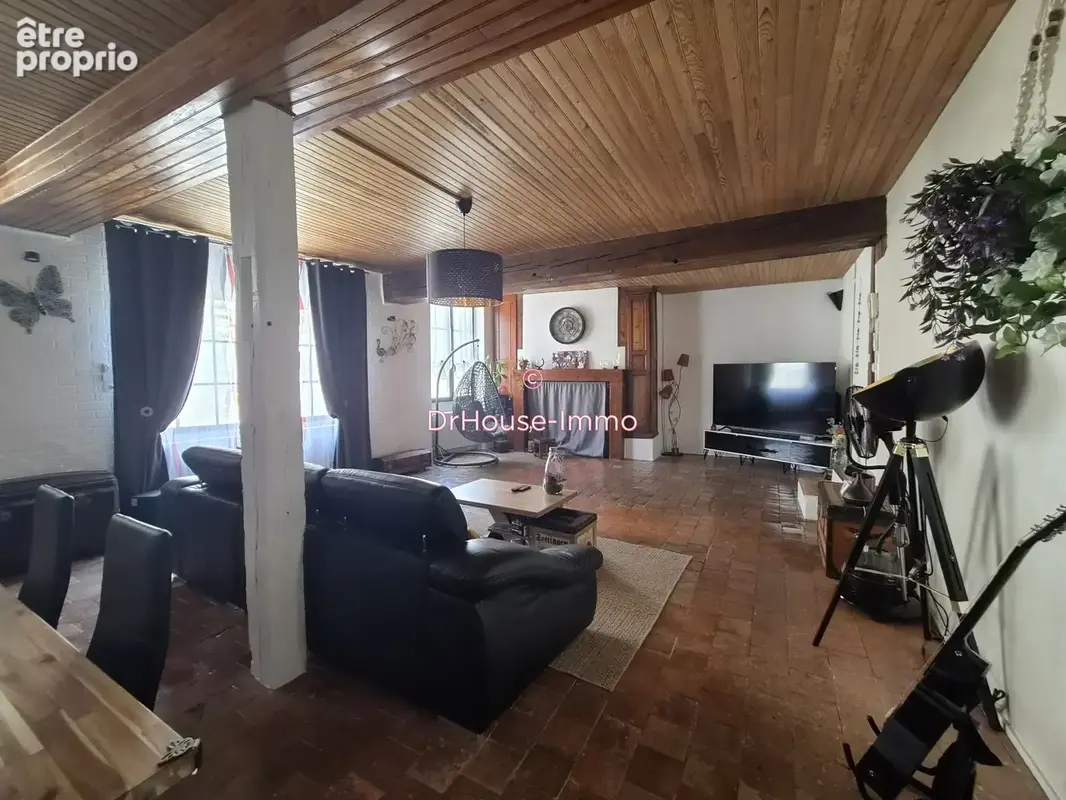 Maison 5 pièces 122 m² à vendre à Saint-Maurice-Sur-Aveyron (45230) - photo 6
