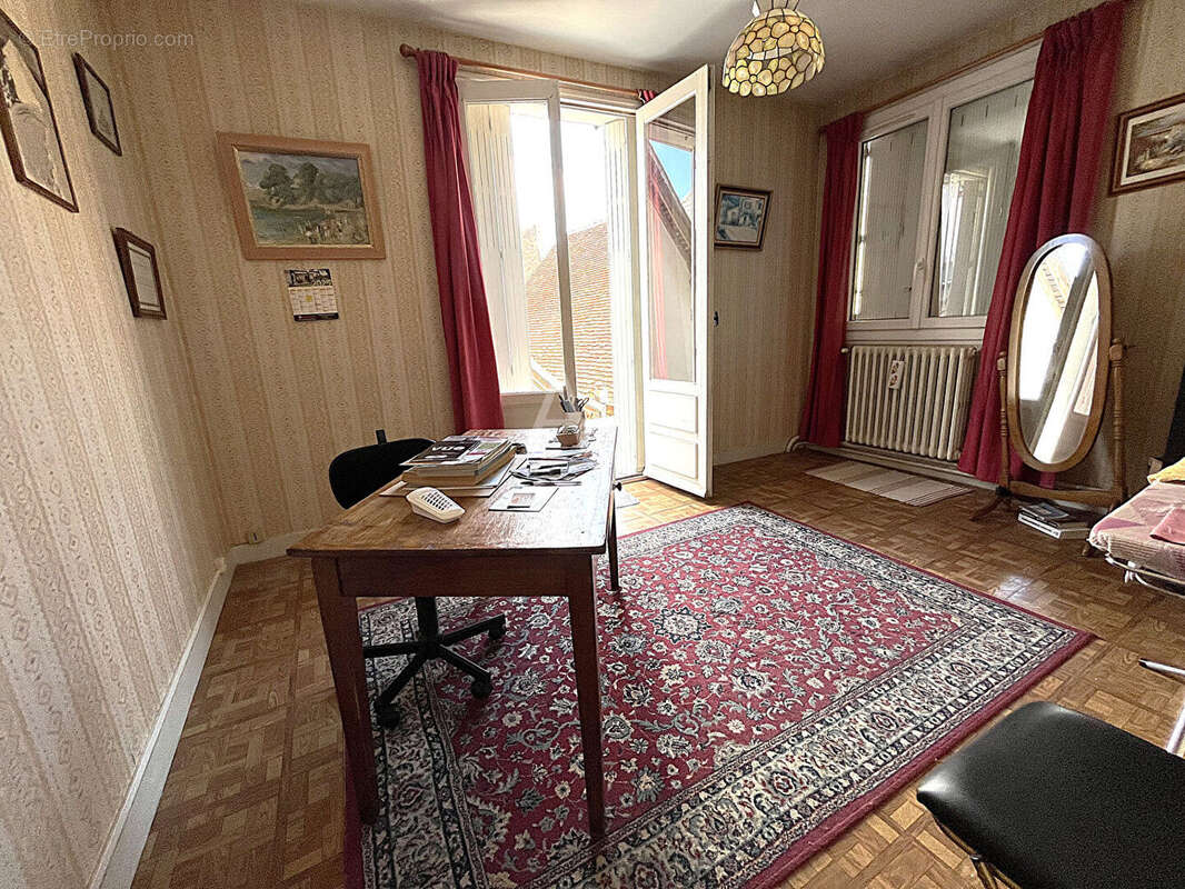 Maison à CHATEAU-RENAULT