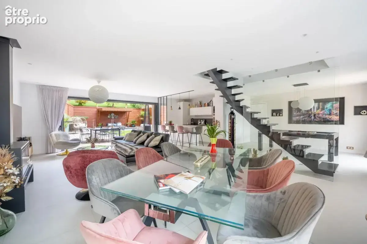 Maison de 6 pièces de 180 m² à Jouars-Pontchartrain - photo 5