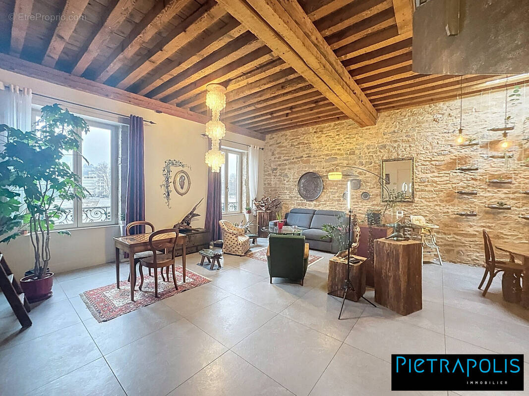 Appartement à LYON-4E