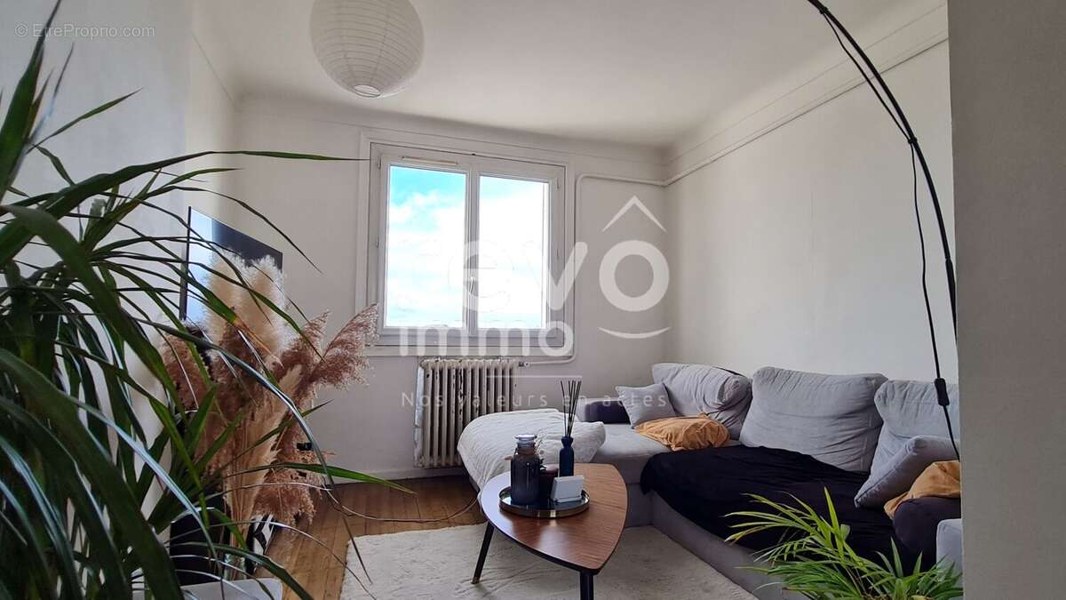 Appartement REZE Avenue de la Libération (2 pièces) 46.80m2 - photo 3