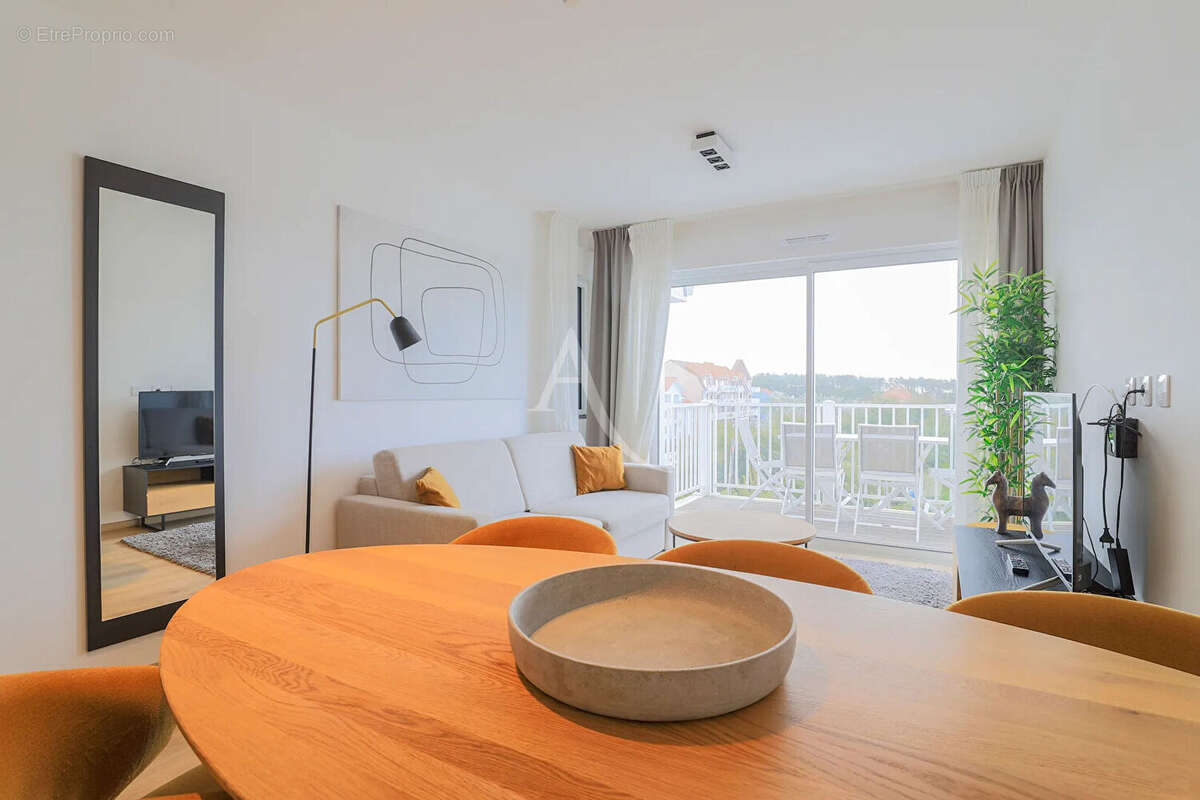 Appartement à CAMIERS