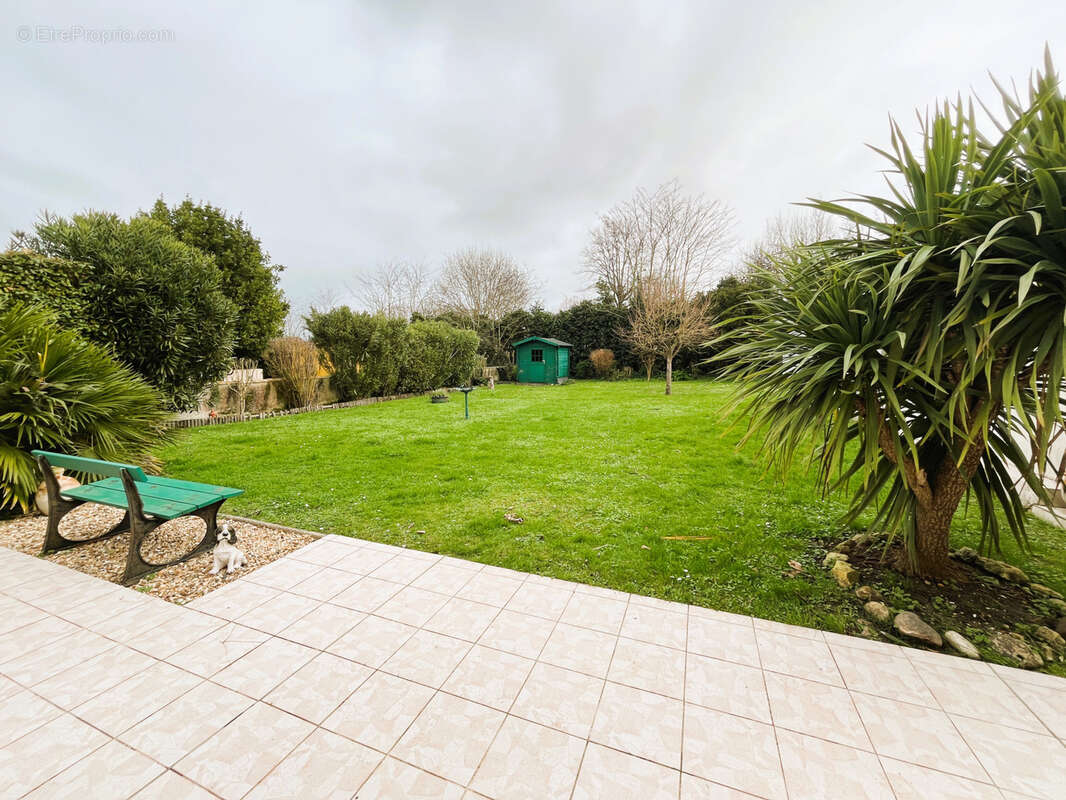 Maison à MESCHERS-SUR-GIRONDE