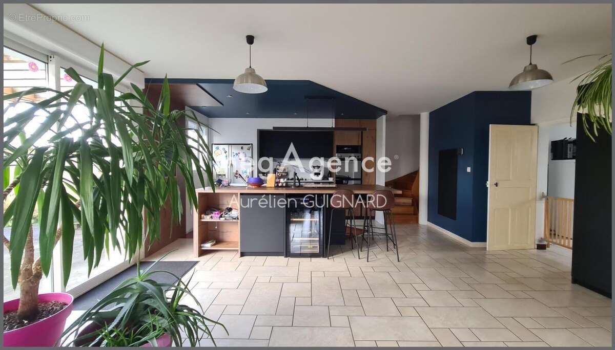 5/6 chambres, jardin clos. Dépendances en options - photo 3