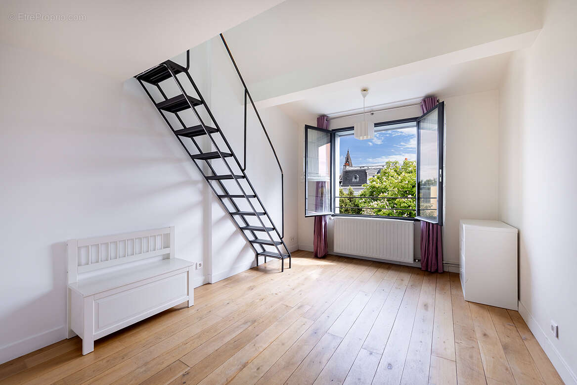 Maison à ASNIERES-SUR-SEINE