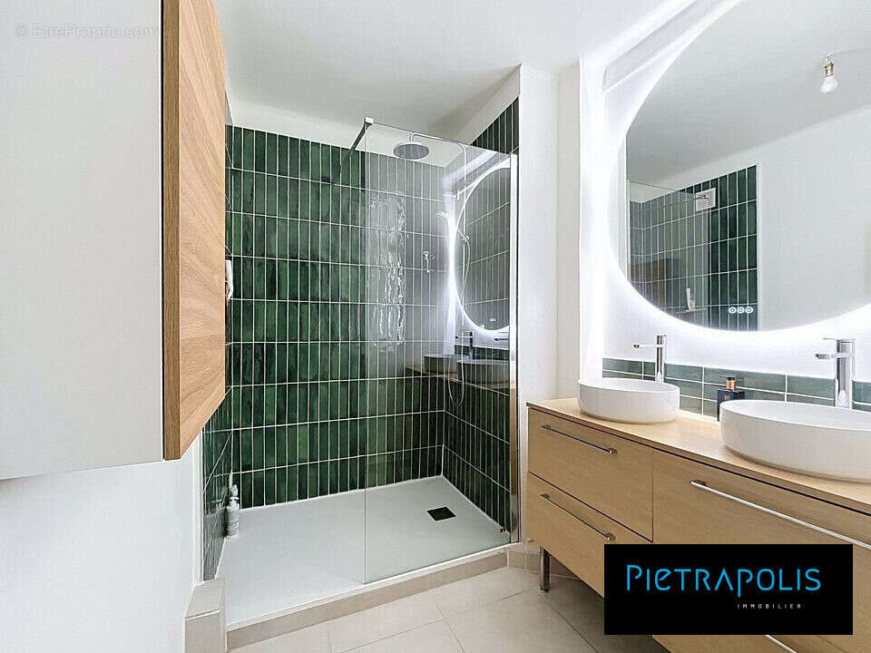 Salle d'eau - Appartement à LYON-7E