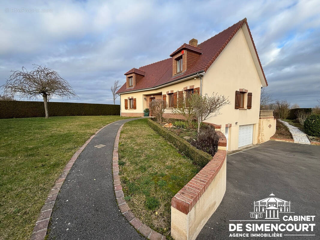 Maison à SAINS-EN-AMIENOIS
