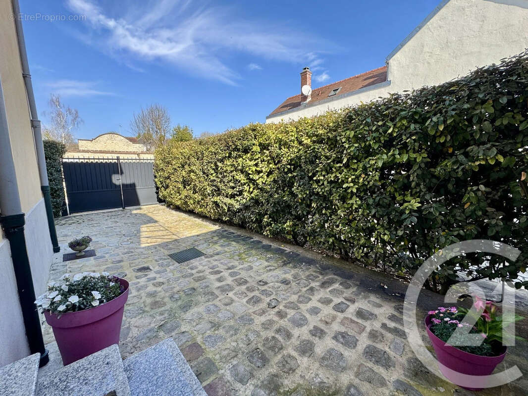 Appartement à FONTAINEBLEAU