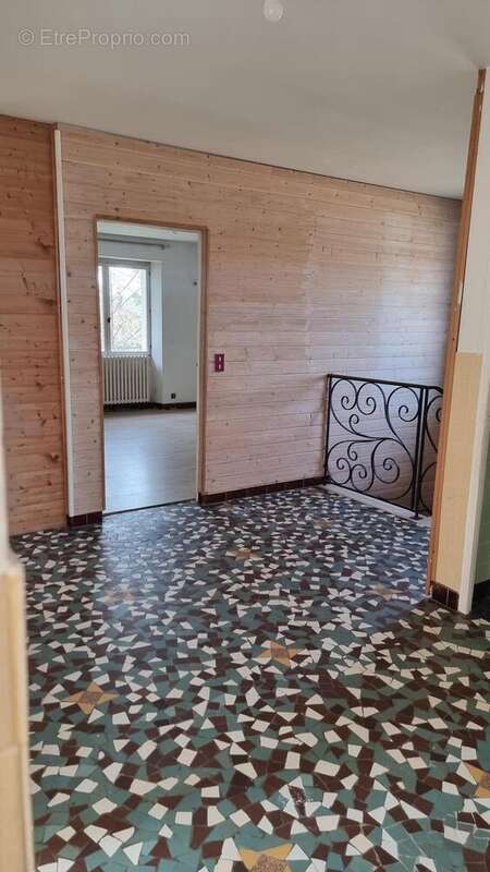 20250809163326 - Maison à LACAPELLE-MARIVAL