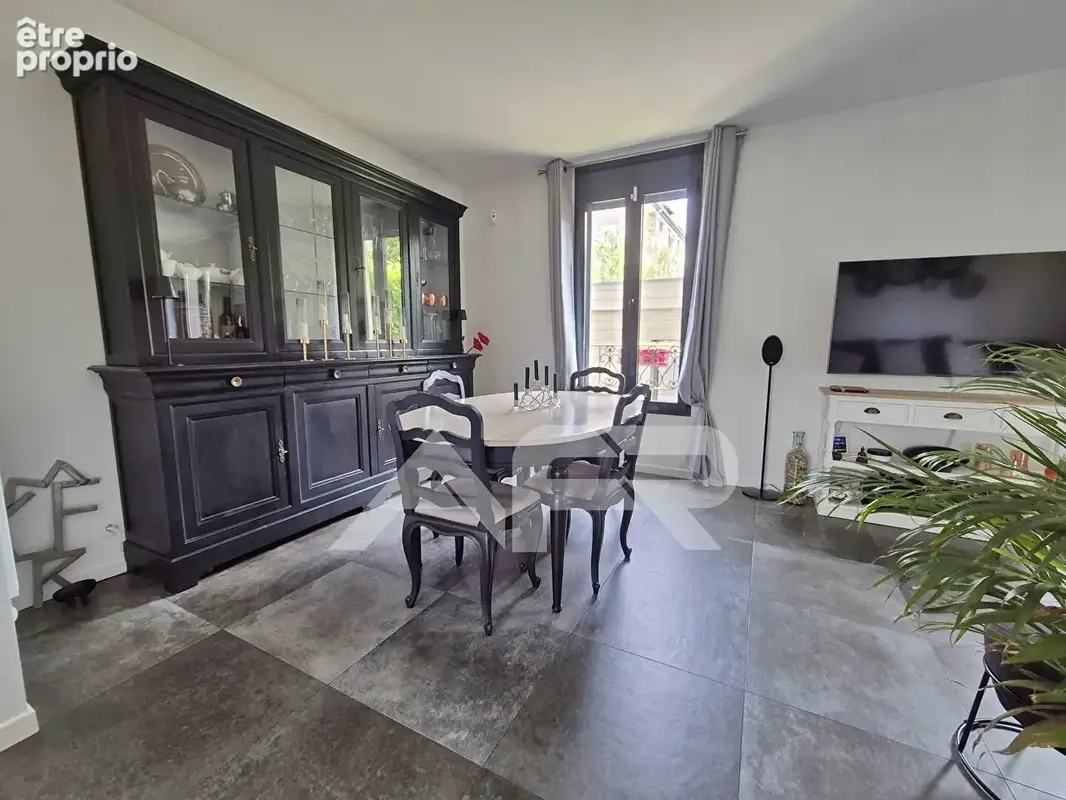 Maison rénovée à Chatou avec studio indépendant - photo 4